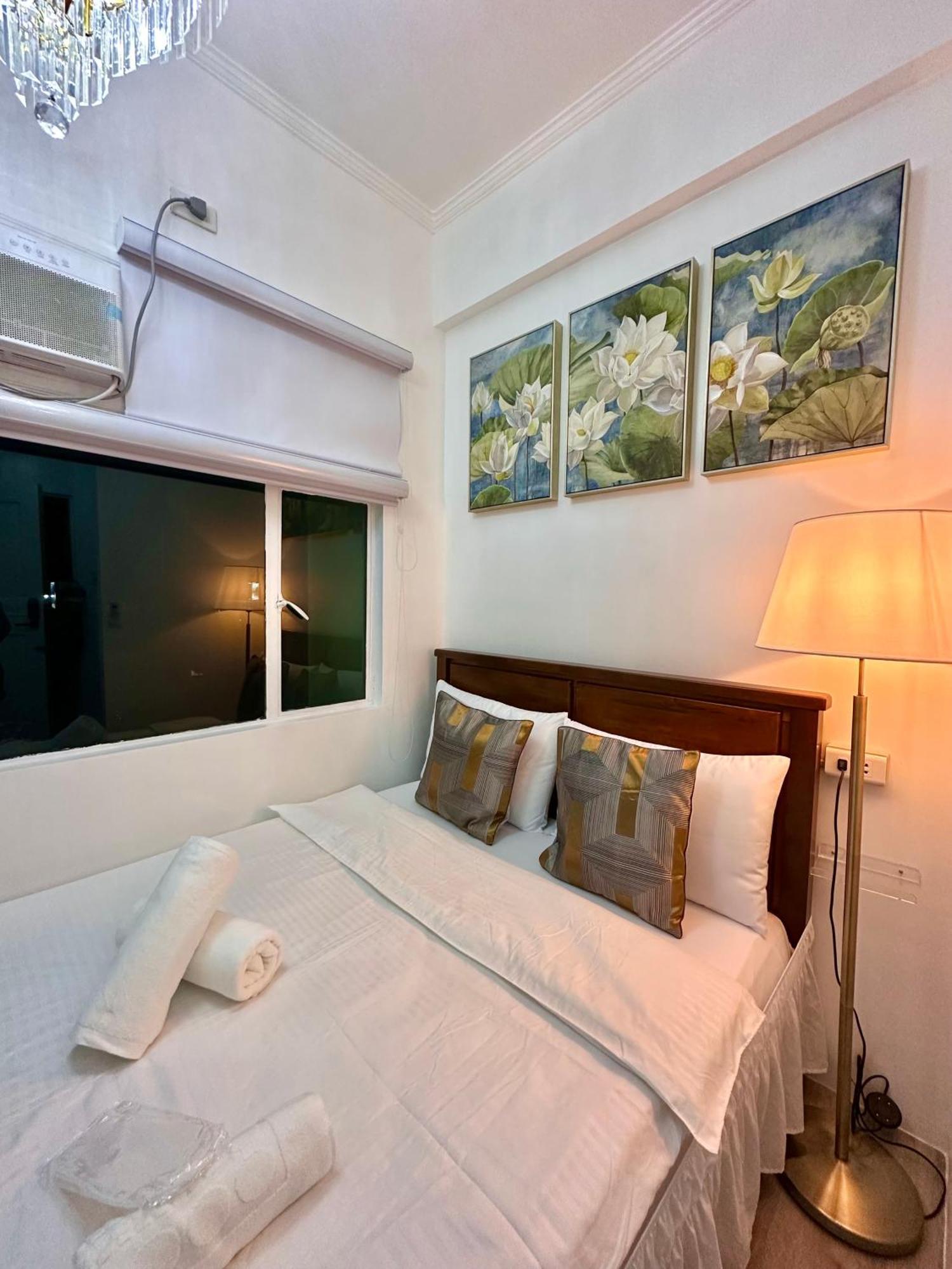 Studio Two Condominium, Alabang - Gold Fiber Wi-Fi -Netflix Ready Muntinlupa City Eksteriør bilde