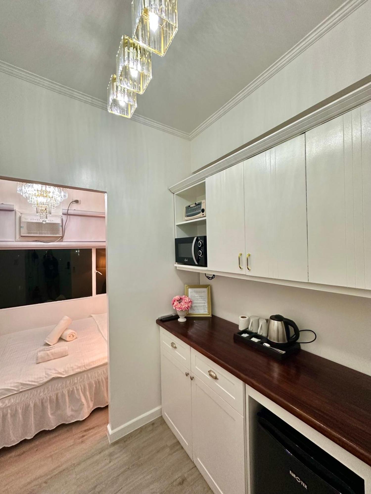 Studio Two Condominium, Alabang - Gold Fiber Wi-Fi -Netflix Ready Muntinlupa City Eksteriør bilde